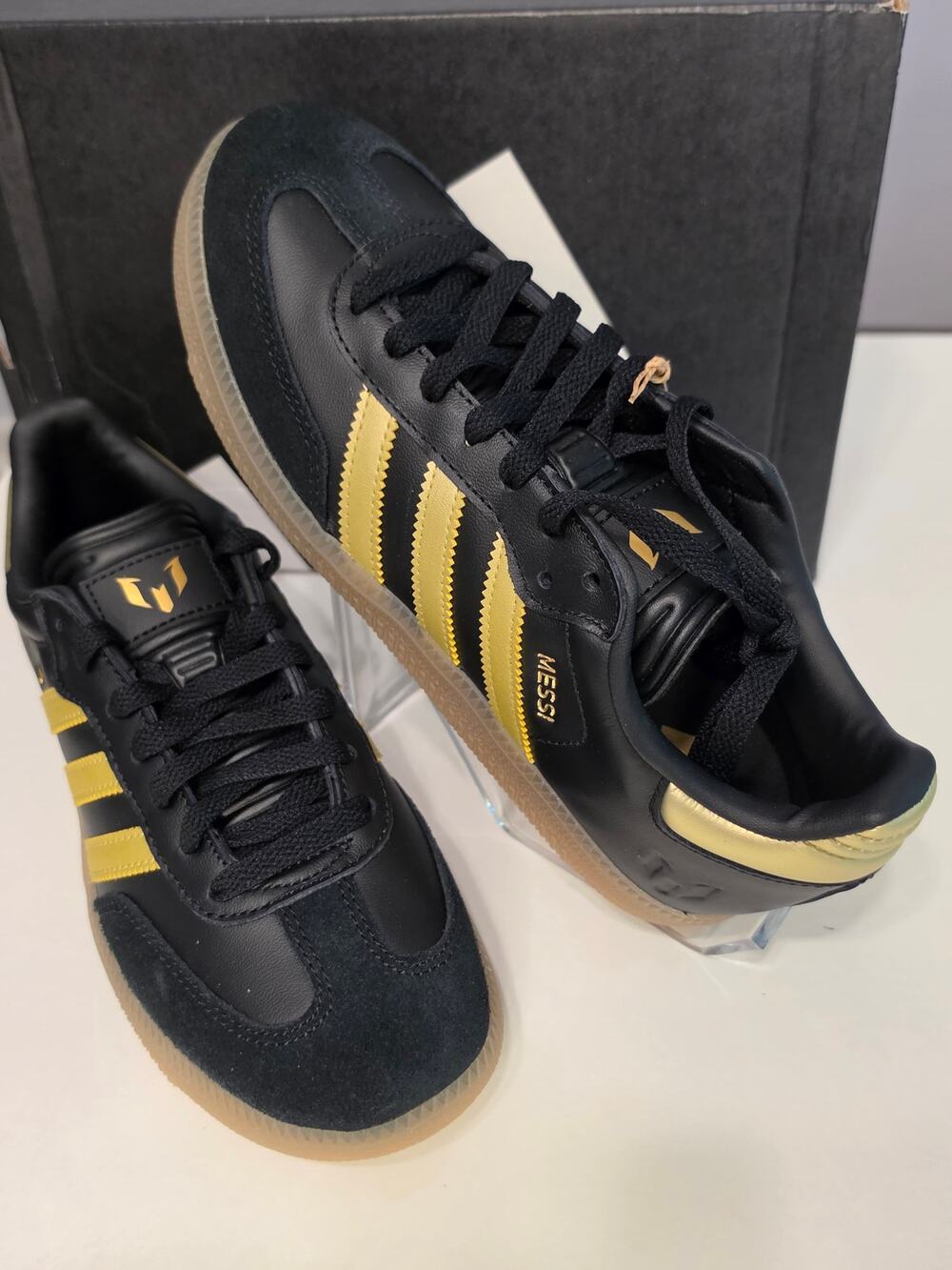 Adidas Samba Messi J – Youth 5 / Women’s 6.5  Limited Edition Black/Gold/Gum NIB